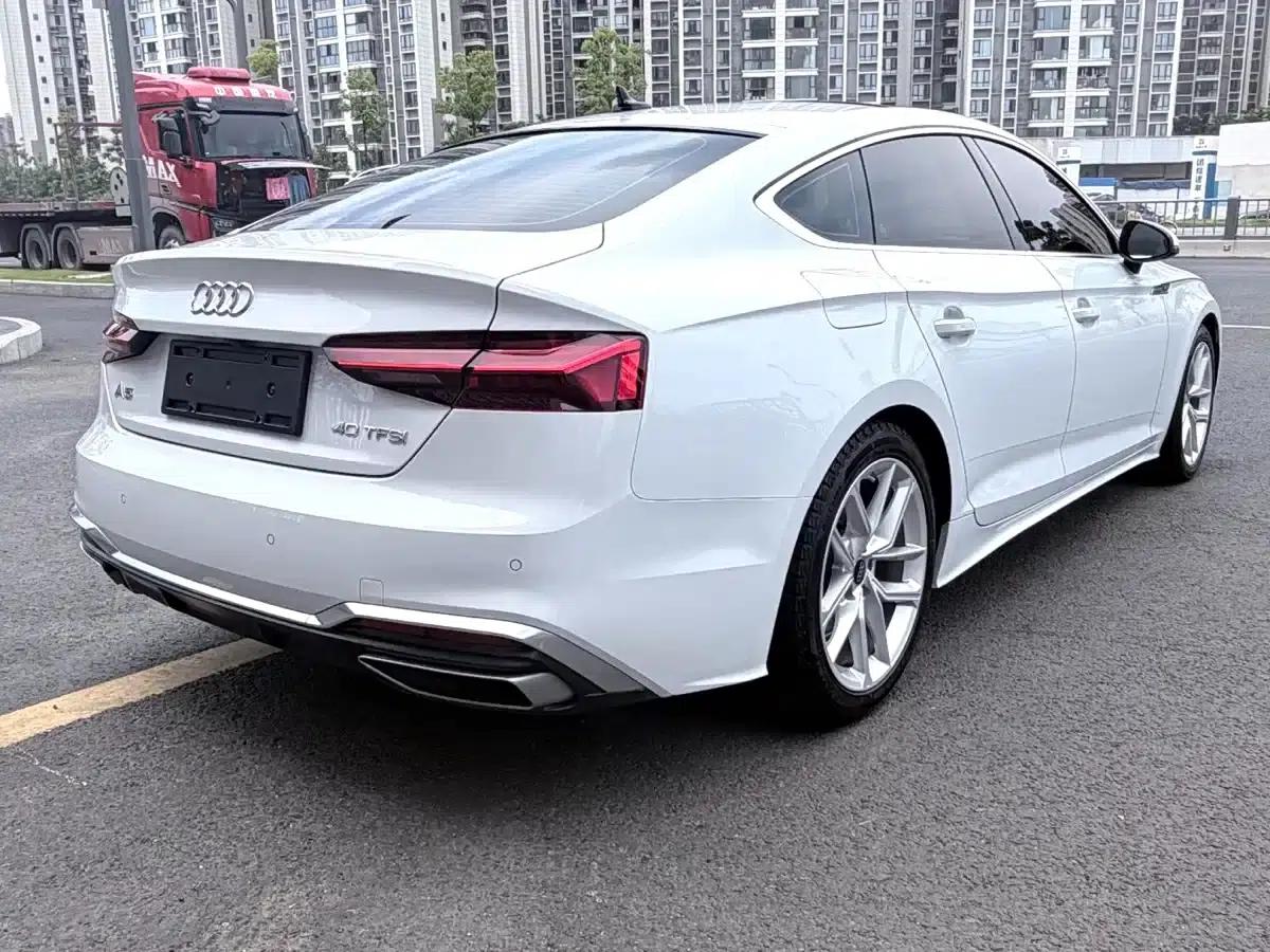 2024 Audi A5 Sportback 40 TFSI (Imported) - Fashionable and Dynamic Model — миниатюра 9