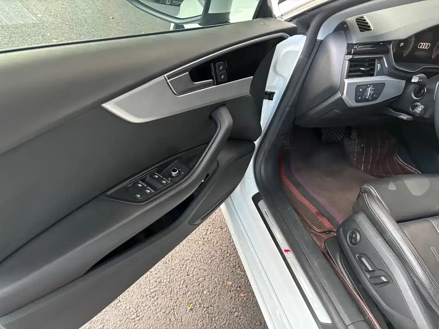 2022 Audi A5 Sportback 40 TFSI (Imported) - Fashionable and Dynamic Model — миниатюра 4