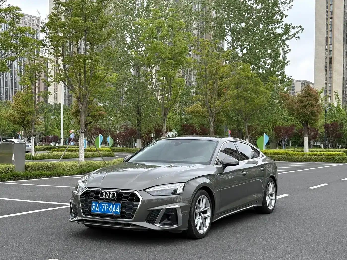 2023 Audi A5 Sportback 40 TFSI (Imported) - Fashionable and Dynamic Model — миниатюра 1