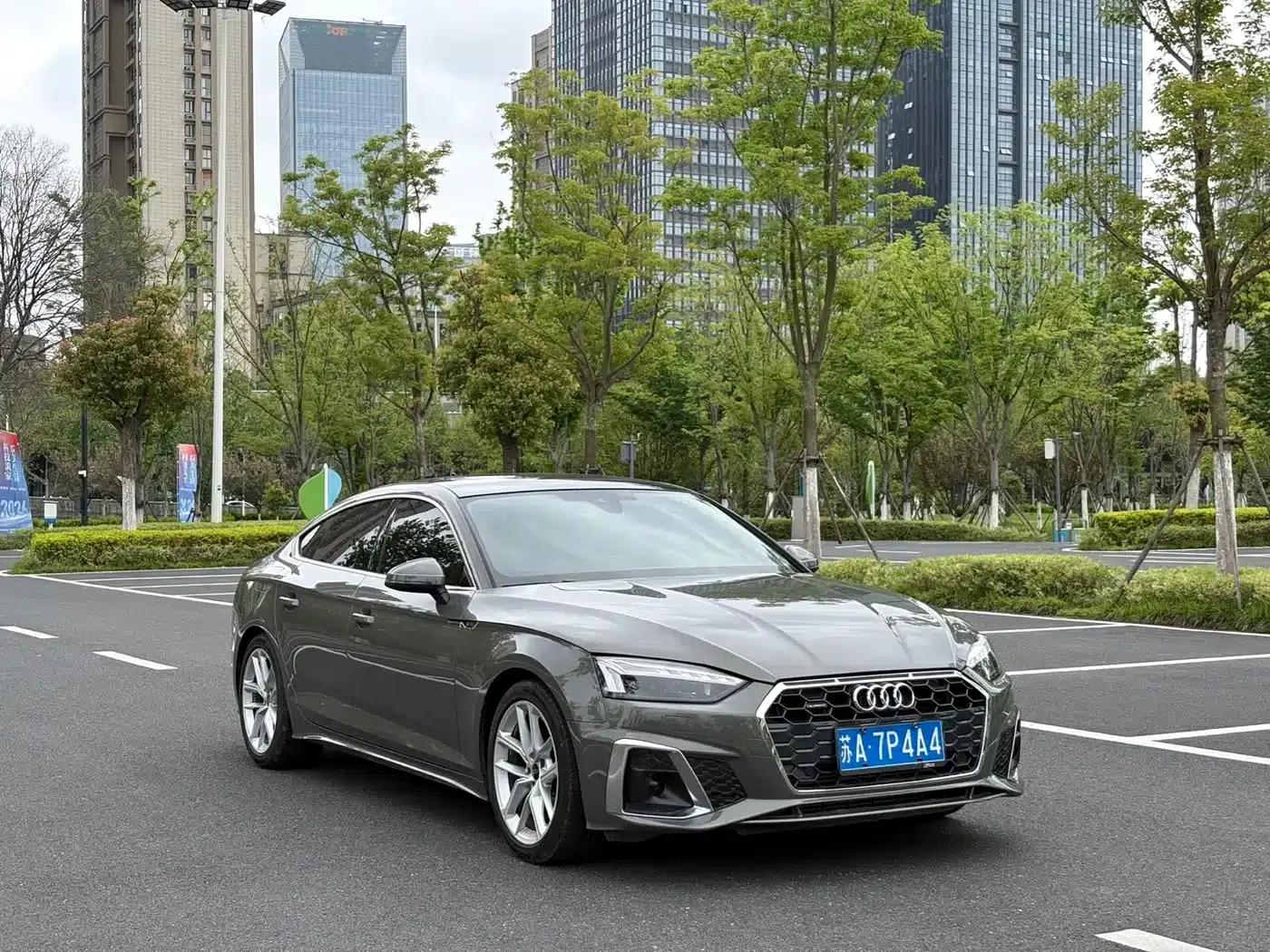 2023 Audi A5 Sportback 40 TFSI (Imported) - Fashionable and Dynamic Model — миниатюра 3