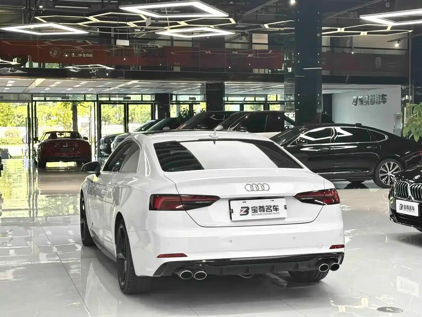 2017 Audi A5 Imported Coupe 40 TFSI Fashion Edition — миниатюра 9