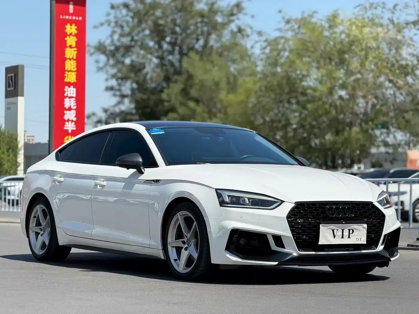 2019 Audi A5 Sportback 40 TFSI Fashion Edition (Imported) — миниатюра 1