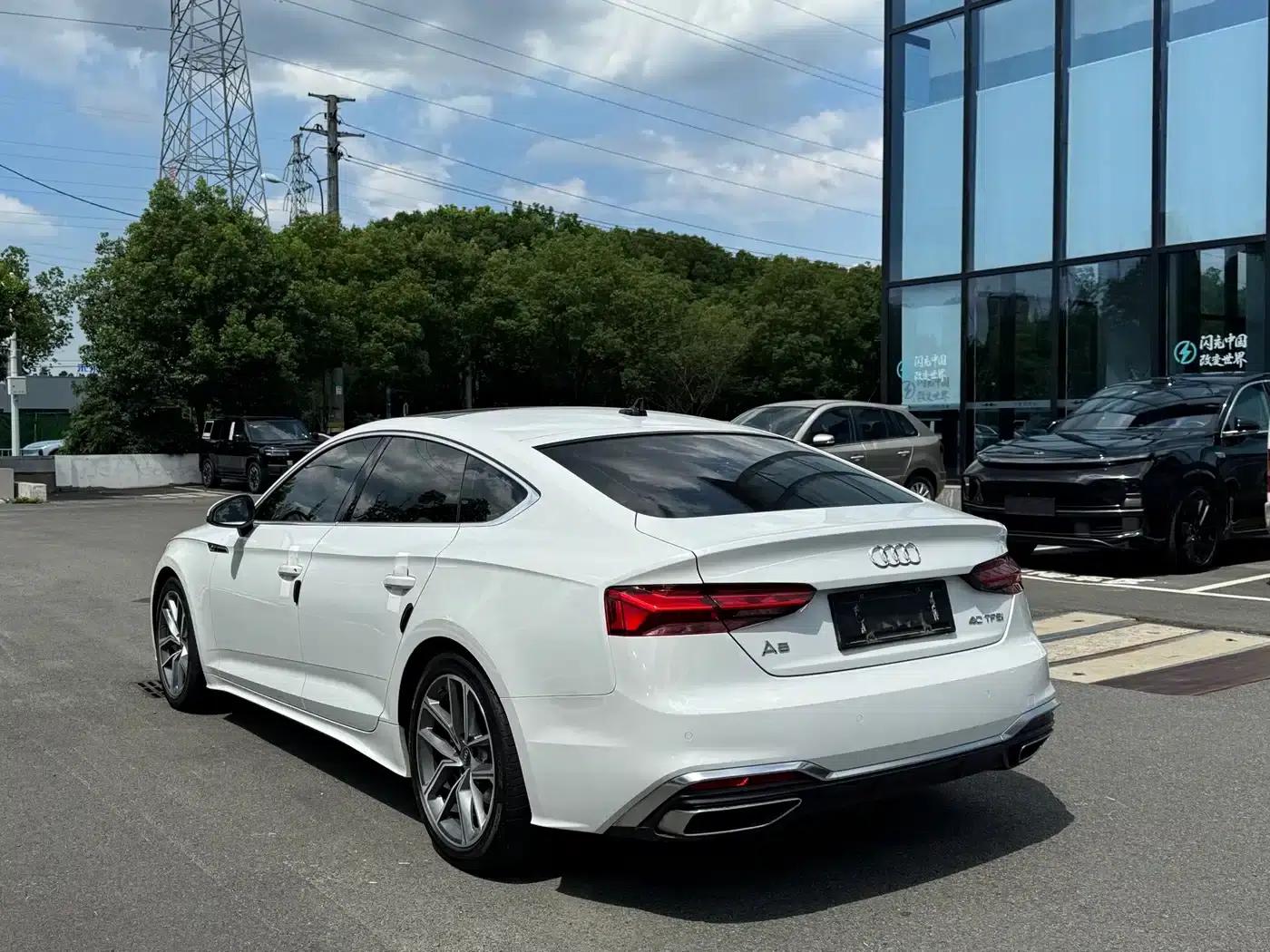 2024 Audi A5 Sportback 40 TFSI (Imported) - Fashionable and Dynamic Model — миниатюра 17