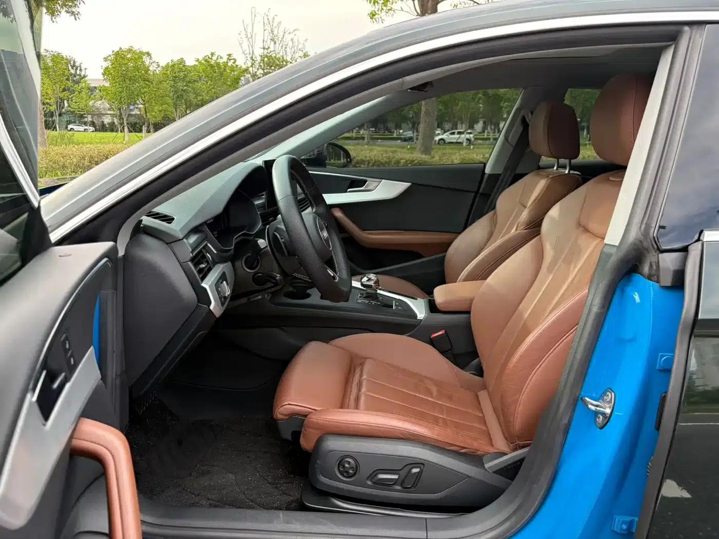 2021 Audi A5 Sportback 40 TFSI quattro Luxury Elegance (Imported) — миниатюра 10