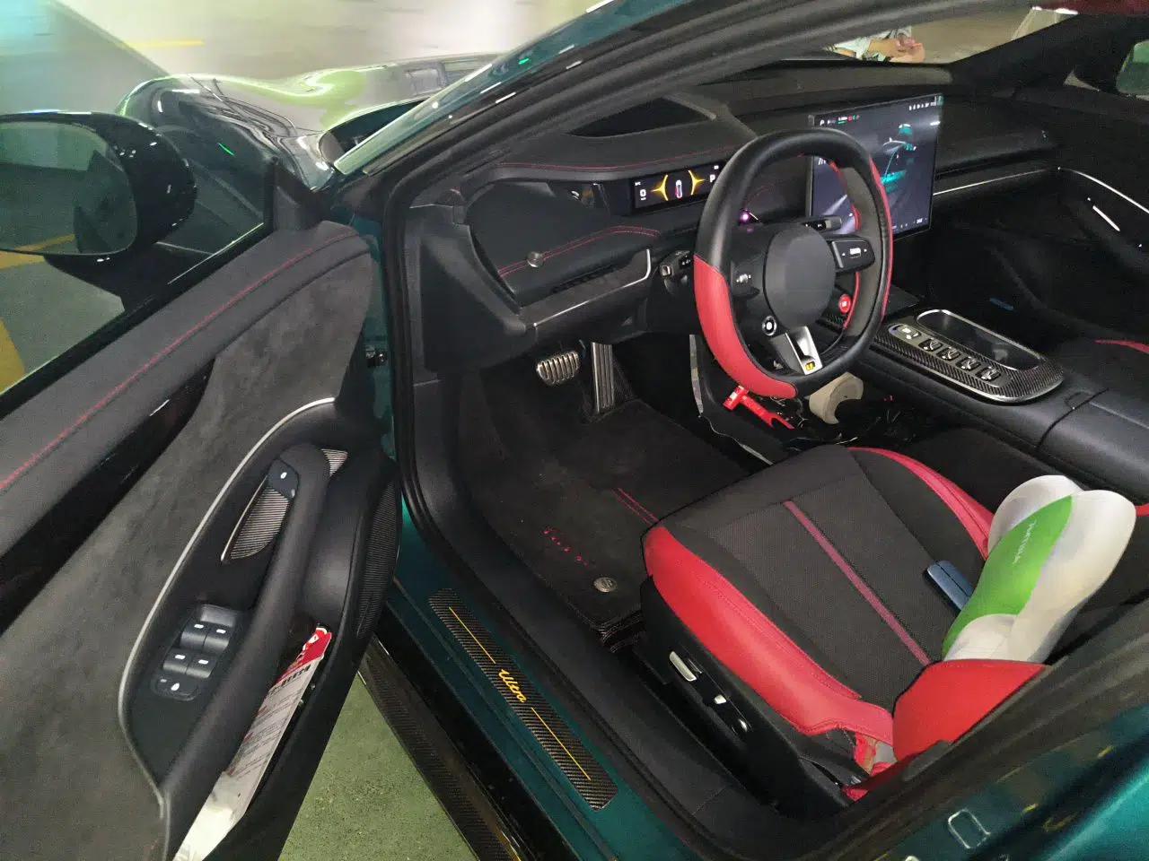 Xiaomi Auto SU7 Ultra 2025 Ultra Model — миниатюра 16