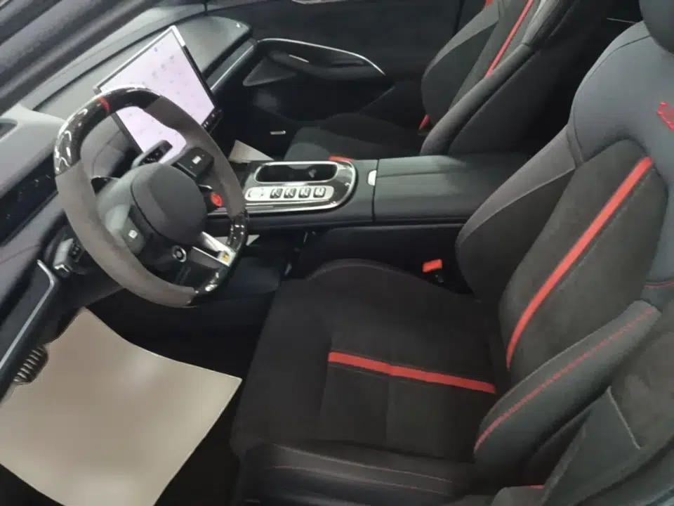 Xiaomi Auto SU7 Ultra 2025 Ultra Model — миниатюра 17