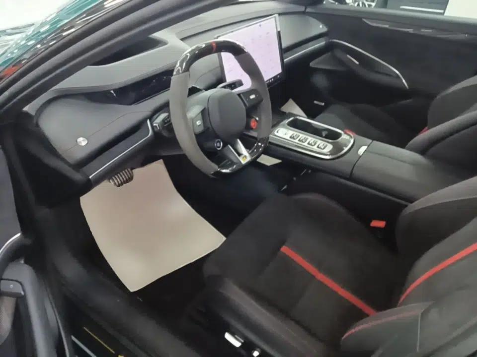 Xiaomi Auto SU7 Ultra 2025 Ultra Model — миниатюра 18