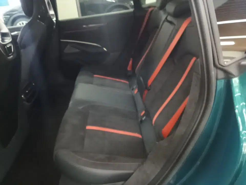 Xiaomi Auto SU7 Ultra 2025 Ultra Model — миниатюра 20