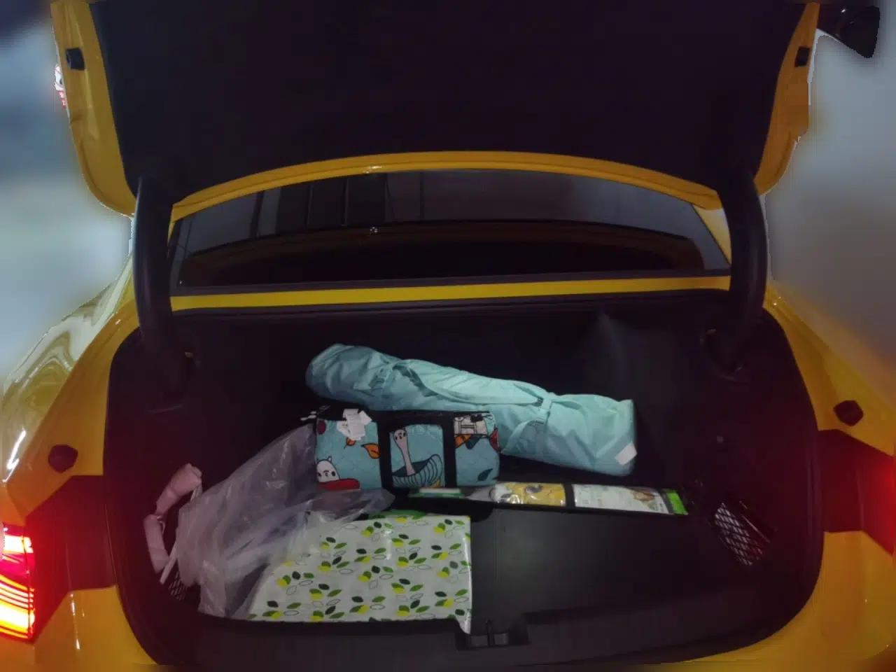 Xiaomi Auto SU7 Ultra 2025 Ultra Model — миниатюра 19