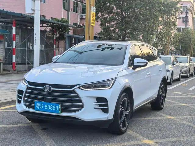 Tang DM 2020 DM 2.0T Dual Engine Four-Wheel Drive Premium 7-Seater National VI Emission Standard