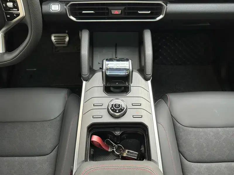 Jetour Traveler 2023 2.0TD 4WD Crossover PRO — миниатюра 13