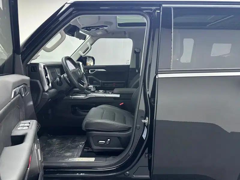 Jetour Traveler 2023 2.0TD 4WD Crossover PRO — миниатюра 17