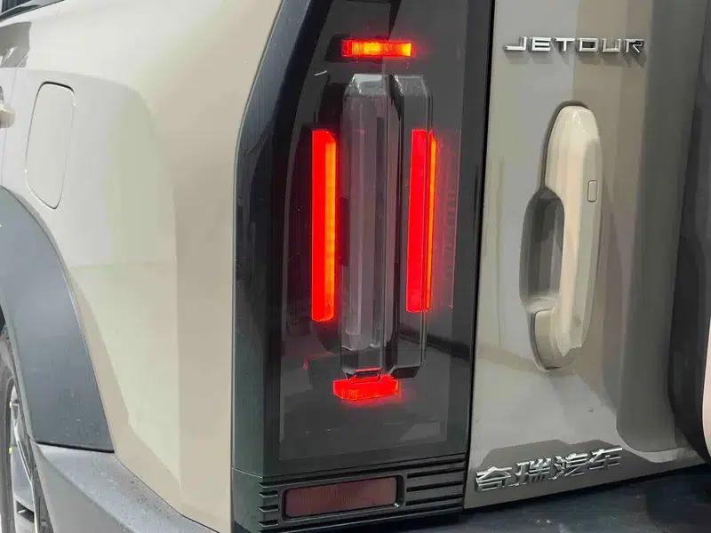 Jetour Traveler 2023 2.0TD 4WD Crossover PRO+ — миниатюра 9