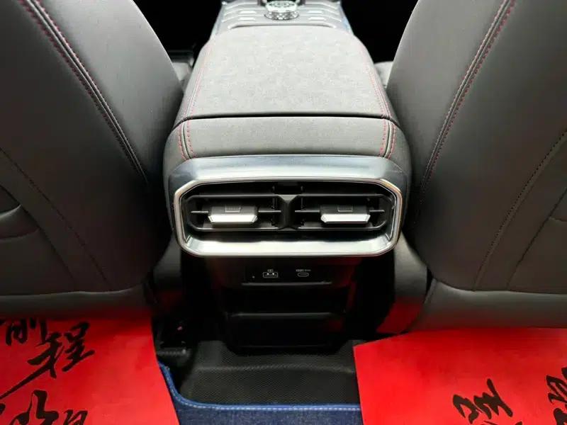 Jetour Traveler 2023 2.0TD 4WD Crossover PRO+ — миниатюра 8