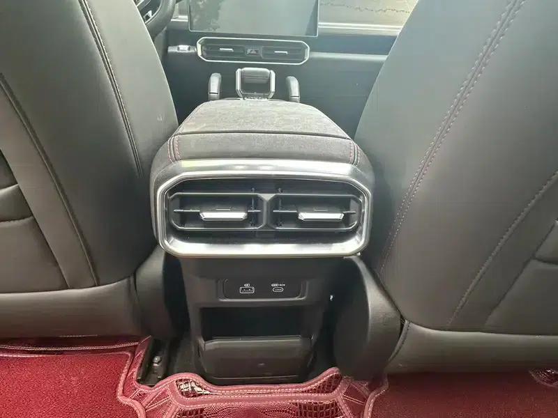 Jetour Traveler 2023 2.0TD 4WD Crossover PRO+ — миниатюра 14