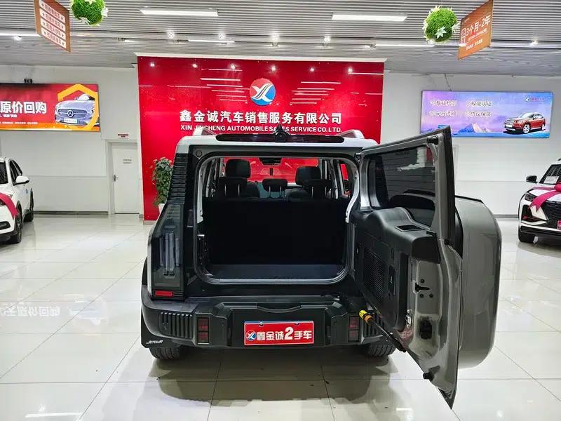 Jetour Traveler 2024 2.0TD 4WD Crossover PRO+ Entertainment Edition — миниатюра 6