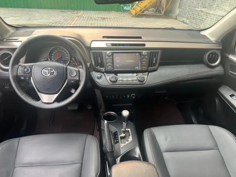 2015 RAV4 2.5L Automatic 4WD Luxury Edition — миниатюра 19