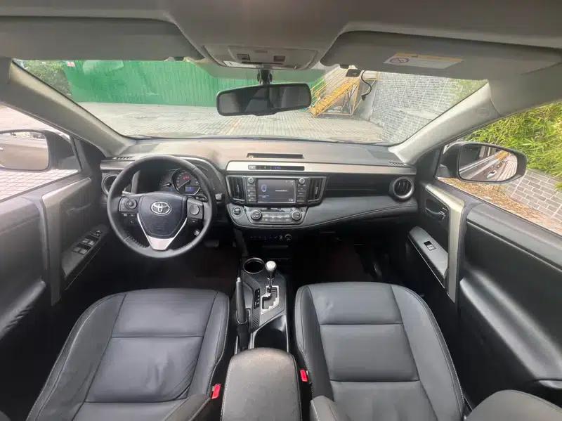 2015 RAV4 2.5L Automatic 4WD Luxury Edition — миниатюра 20