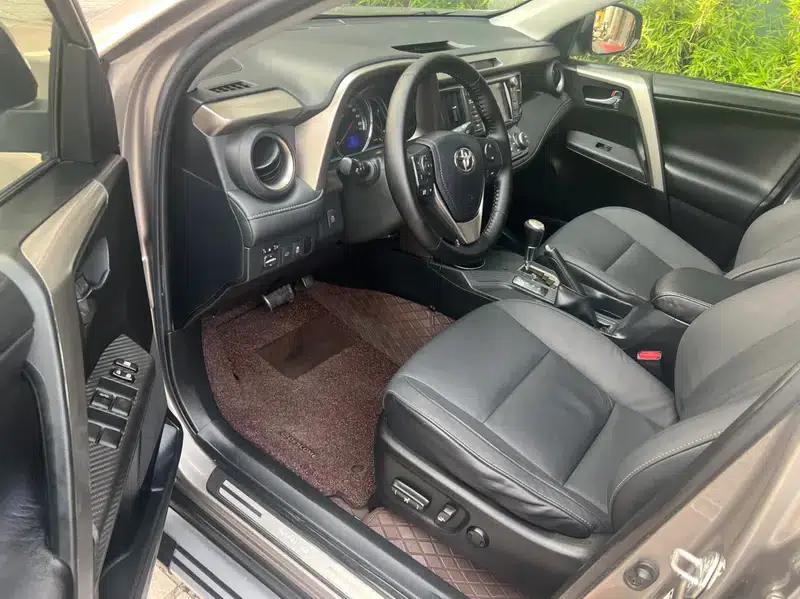 2015 RAV4 2.5L Automatic 4WD Luxury Edition — миниатюра 28