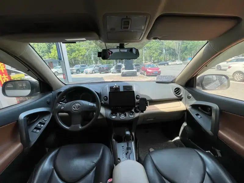 RAV4 2013 Special Edition 2.0L Automatic Classic — миниатюра 12