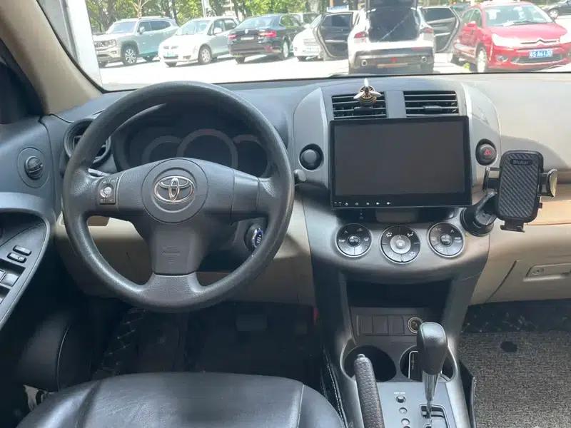 RAV4 2013 Special Edition 2.0L Automatic Classic — миниатюра 14