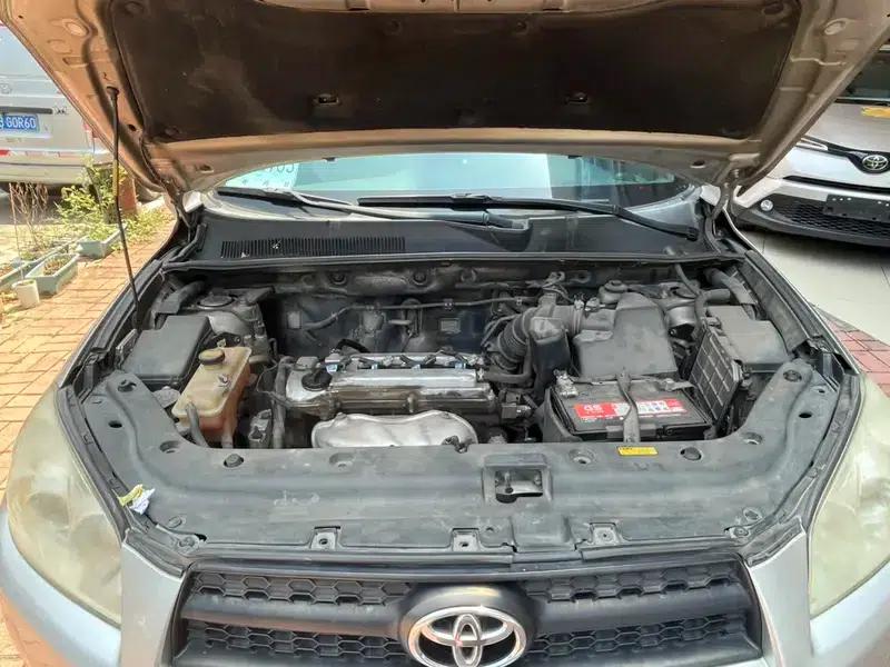 RAV4 2013 Special Edition 2.0L Automatic Classic — миниатюра 7