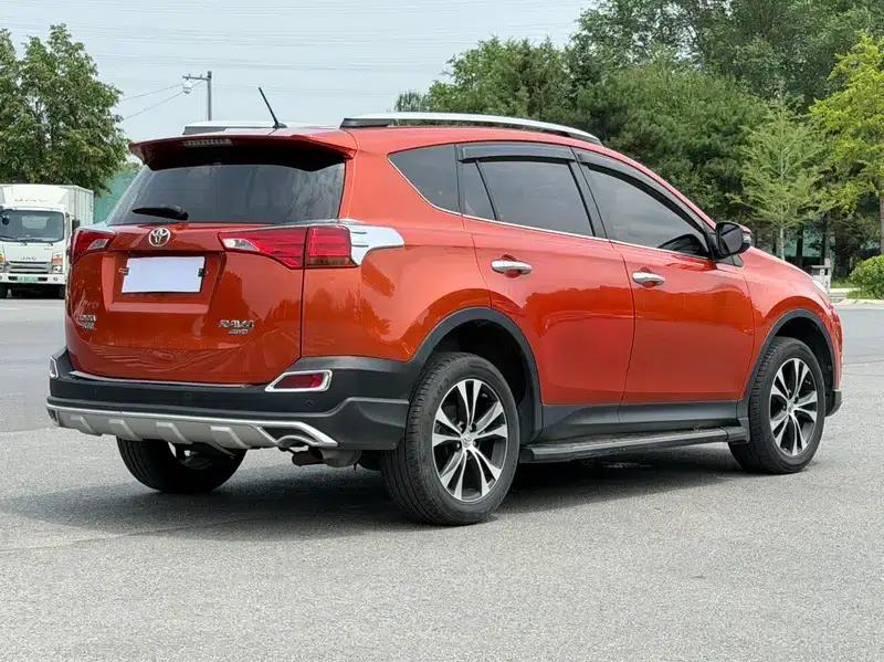 2013 RAV4 2.5L Automatic 4WD Premium Edition — миниатюра 6