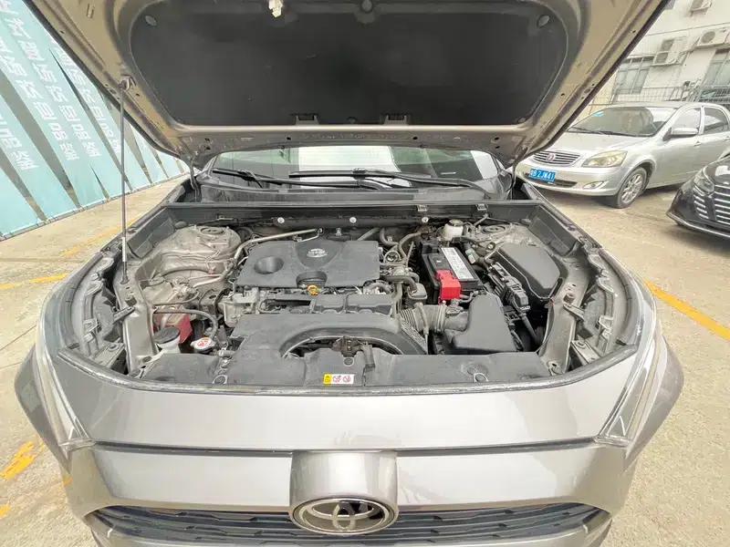 RAV4 2020 2.0L CVT 2WD Fashion Edition — миниатюра 9