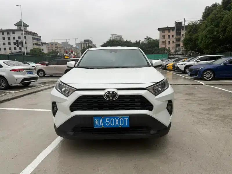 2023 RAV4 2.0L CVT 2WD Urban Edition — миниатюра 2