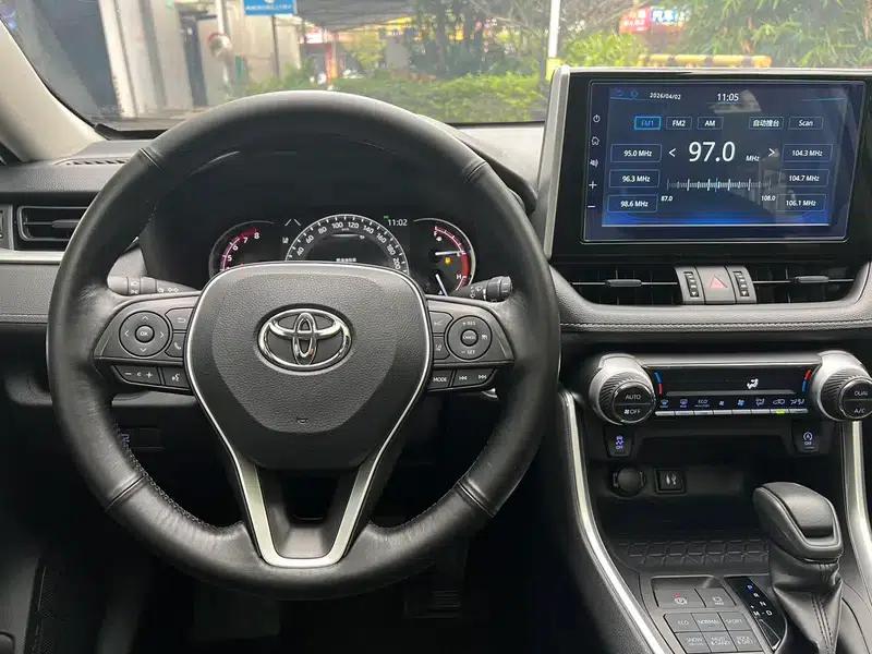 RAV4 2020 2.0L CVT 4WD Fashion Edition — миниатюра 21