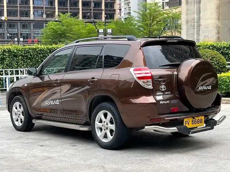 RAV4 2013 Special Edition 2.0L Automatic Classic — миниатюра 5