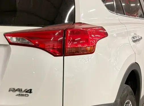 2015 RAV4 2.0L CVT 4WD Elite Edition — миниатюра 5