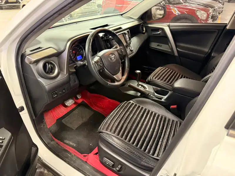 2015 RAV4 2.0L CVT 4WD Elite Edition — миниатюра 6