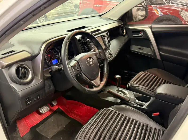 2015 RAV4 2.0L CVT 4WD Elite Edition — миниатюра 8