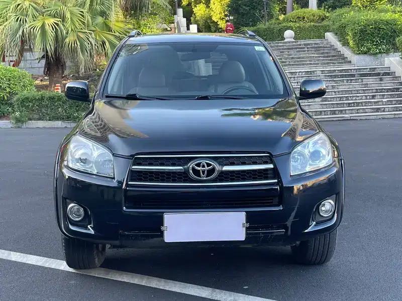 2011 RAV4 2.4L Automatic 4WD Luxury Edition — миниатюра 2