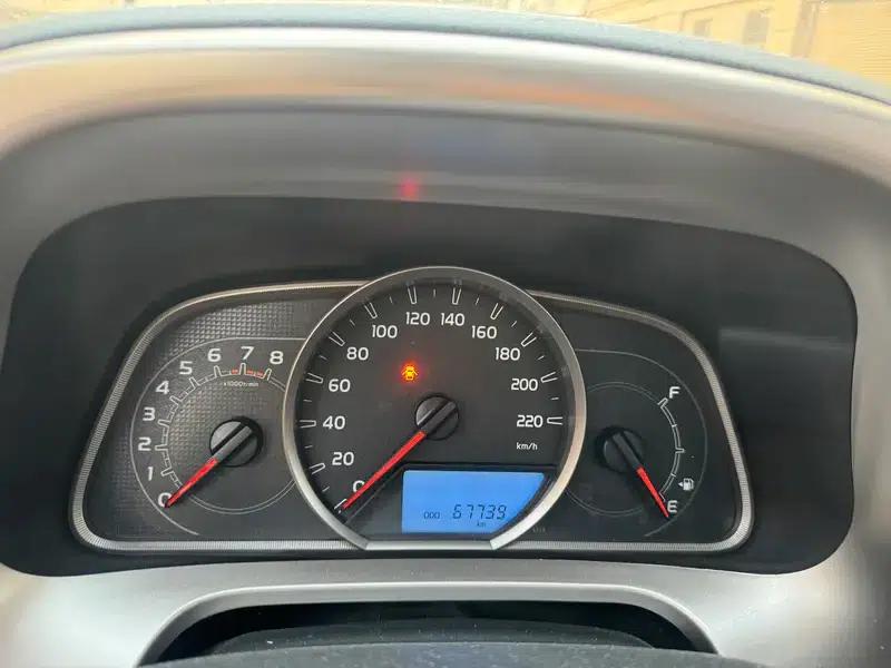 2015 RAV4 2.5L Automatic 4WD Luxury Edition — миниатюра 8
