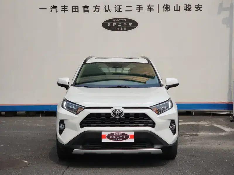 2021 RAV4 2.0L CVT 2WD Fashion Plus Edition — миниатюра 2