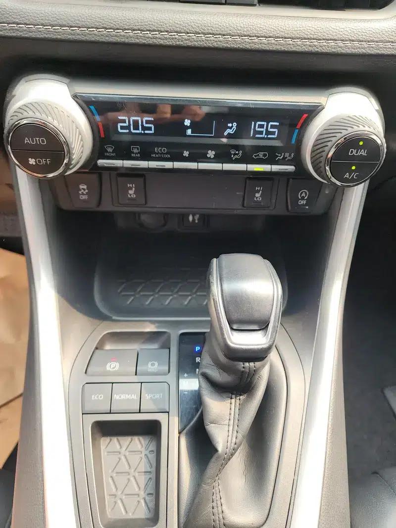 2021 RAV4 2.0L CVT 2WD Fashion Plus Edition — миниатюра 13