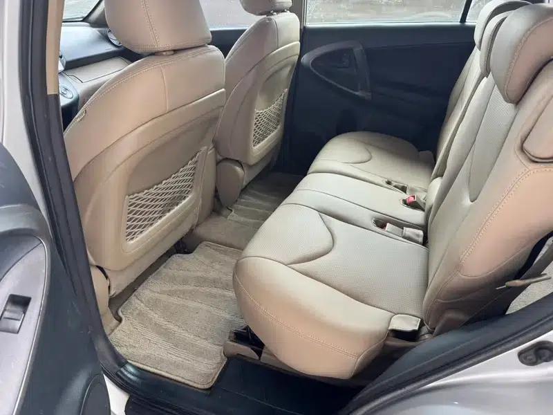 RAV4 2013 Special Edition 2.0L Automatic Classic — миниатюра 7