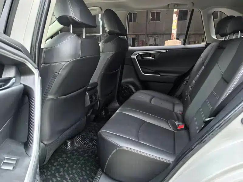 2022 RAV4 2.0L CVT 2WD Fashion Plus Edition — миниатюра 11