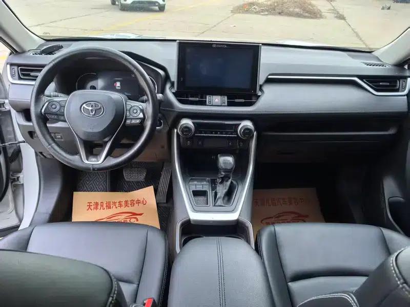 2022 RAV4 2.0L CVT 2WD Fashion Plus Edition — миниатюра 8