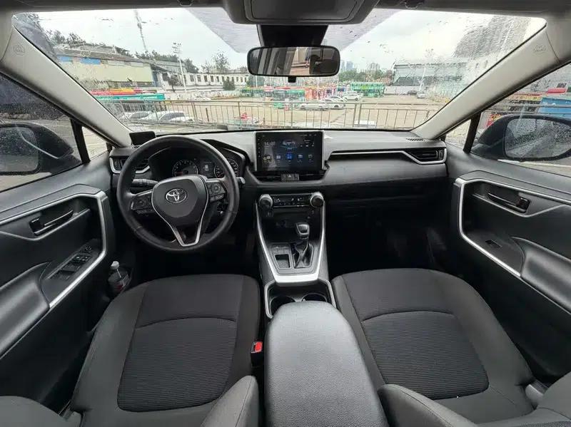 2021 RAV4 2.0L CVT 2WD Fashion Plus Edition — миниатюра 6