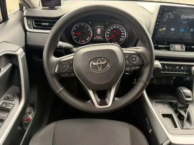 2021 RAV4 2.0L CVT 2WD Fashion Plus Edition — миниатюра 7