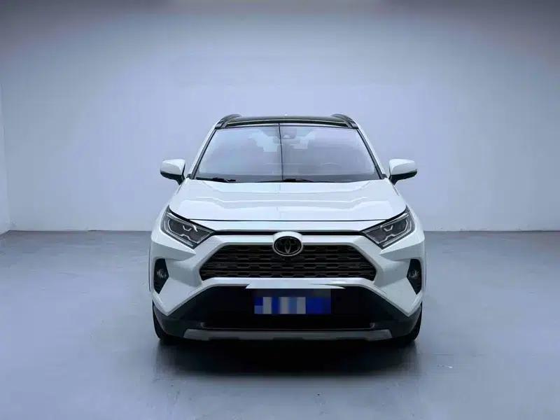 2020 RAV4 2.0L CVT 2WD Premium Edition — миниатюра 2
