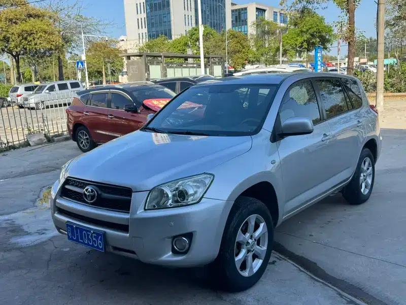 RAV4 2009 2.0L Automatic Classic Edition — миниатюра 1