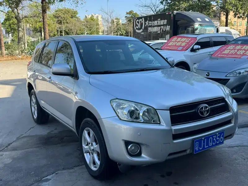 RAV4 2009 2.0L Automatic Classic Edition — миниатюра 3