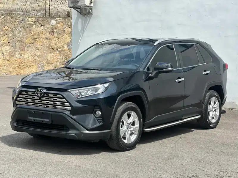2020 RAV4 2.0L CVT 2WD Urban Edition — миниатюра 1