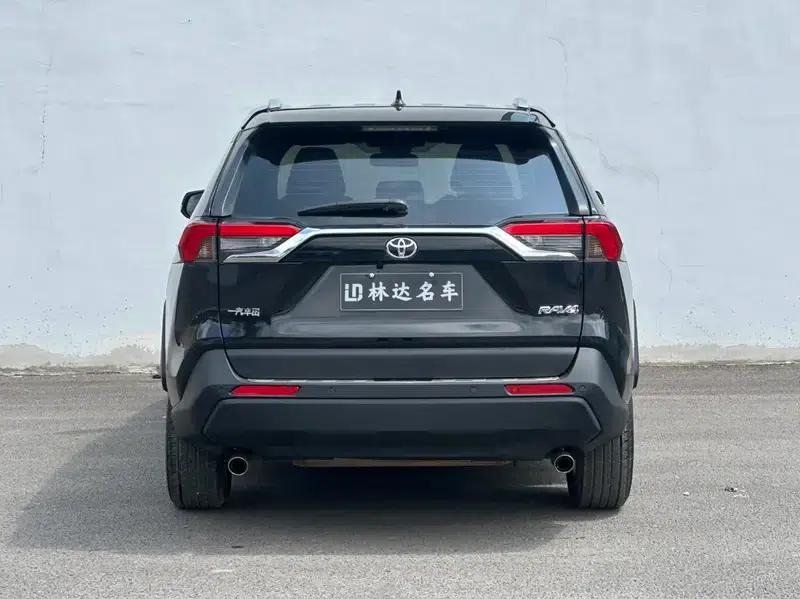2020 RAV4 2.0L CVT 2WD Urban Edition — миниатюра 5