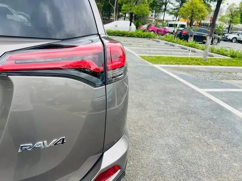 RAV4 2019 2.0L CVT 2WD Fashion Edition (China VI Emission Standard) — миниатюра 11