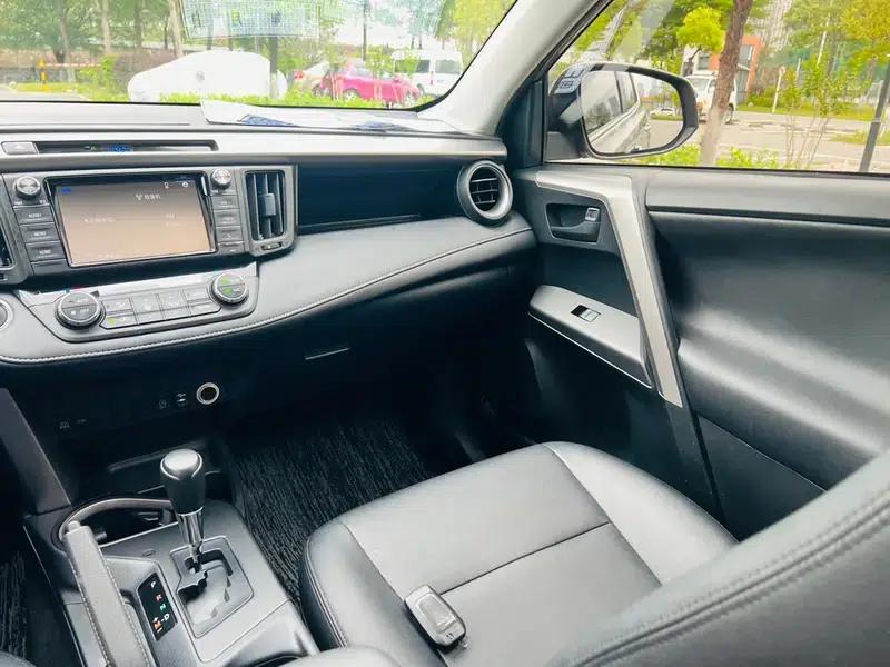 RAV4 2019 2.0L CVT 2WD Fashion Edition (China VI Emission Standard) — миниатюра 12